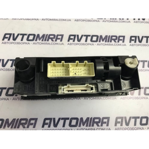 Блок управления отопителем салона Skoda Fabia 2007-2014 1.2 HTP 5J0820045